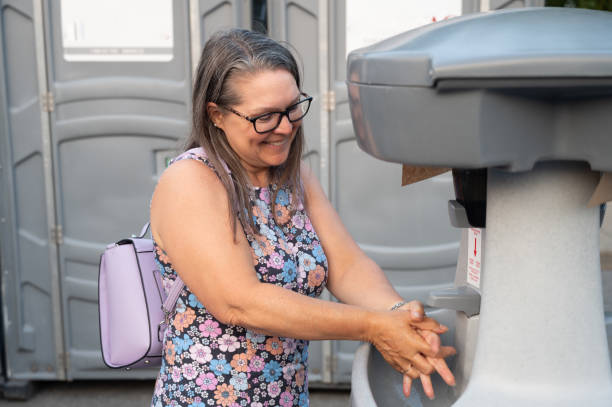 Best Emergency porta potty rental  in Buchanan, MI